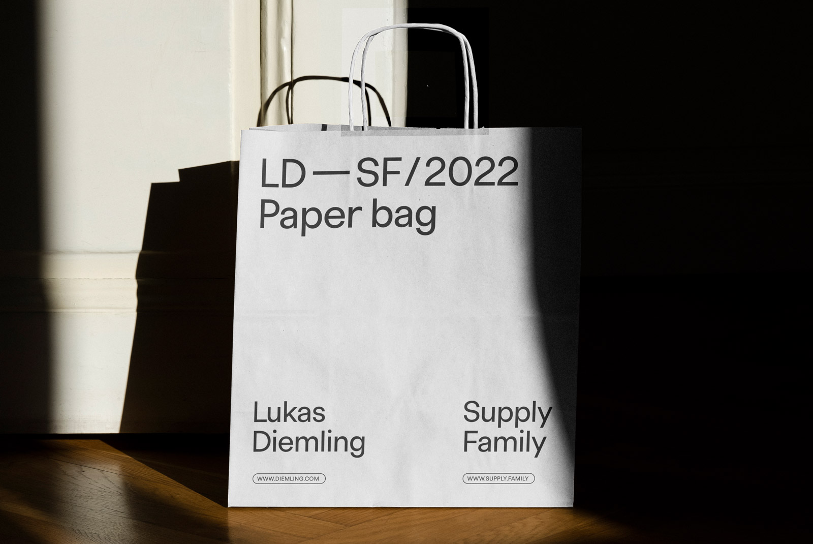 Big Paper Bag D 01 Mockup