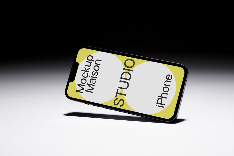 Horizontal iPhone mockup with yellow corners displaying Mockup Maison Studio