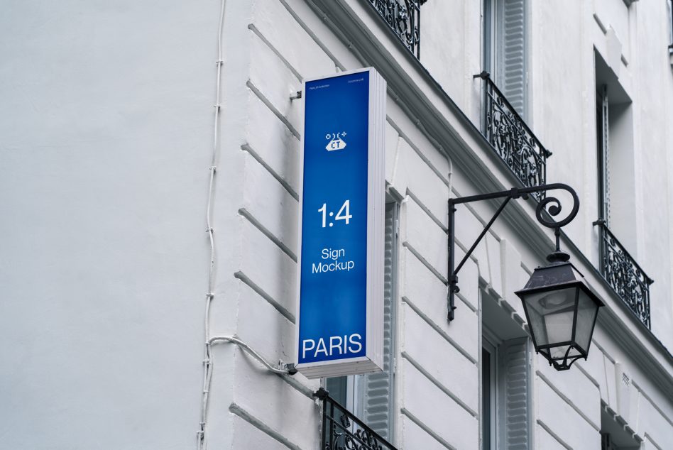 Blue vertical banner showing 1:4 ratio mockup mounted on facade