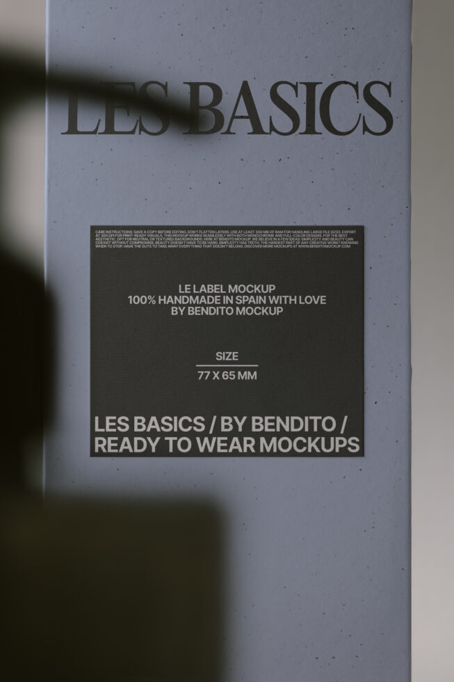 Les Basics label mockup on blue background showing Bendito branding, 77 x 65 mm size