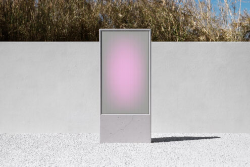 Outdoor portrait screen mockup with pink gradient against field