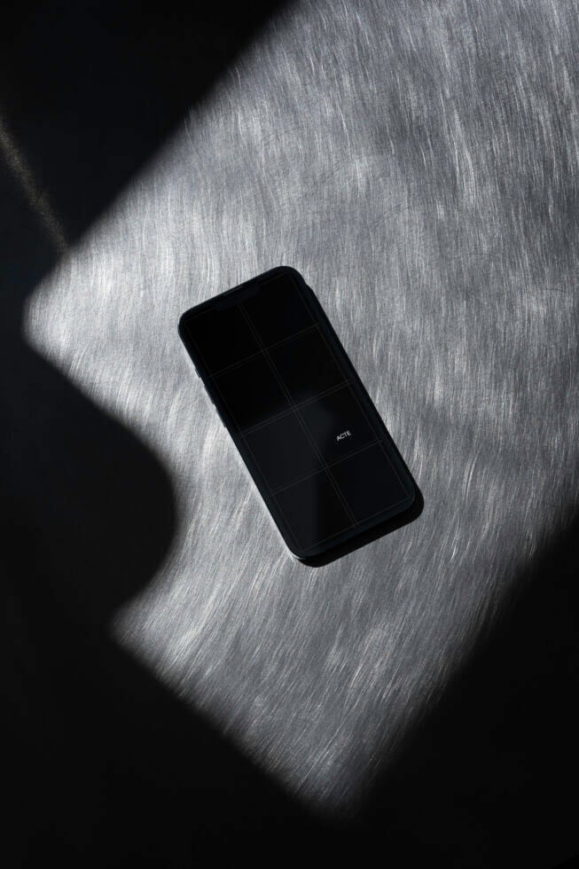iPhone Steel Mockup Acte–001 mockup by Acte