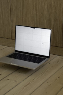 MacBook Pro Mockup Acte–002 mockup by Acte