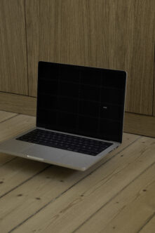 MacBook Pro Mockup Acte–002 mockup by Acte