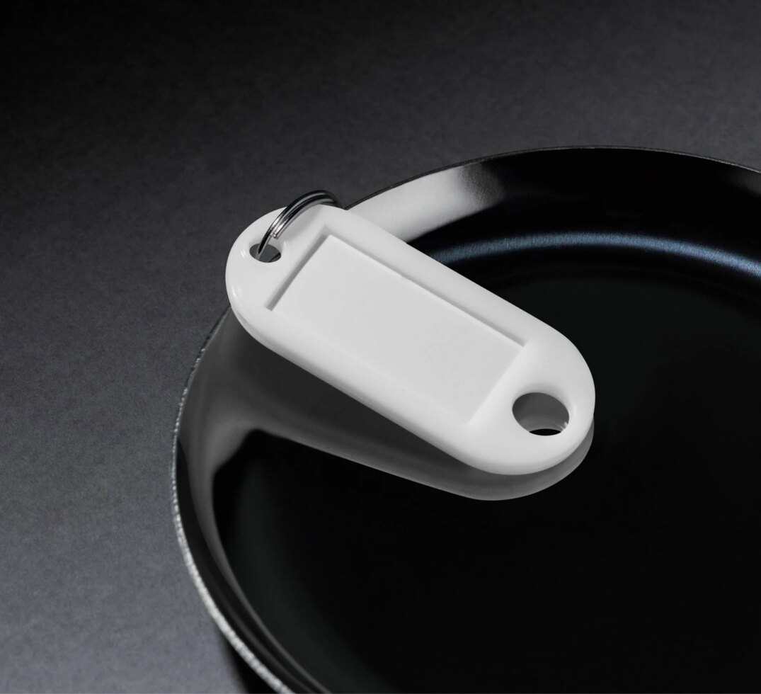 Keychain Mockup 01 mockup by Akoya Mockups